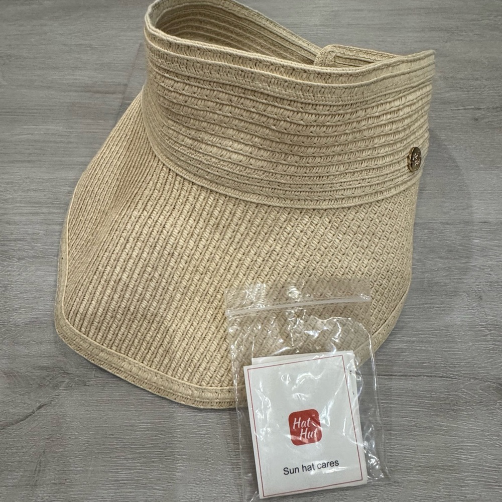 NWT! Hat Hut Straw Visor Packable Foldable in Natural Tan